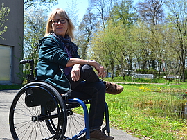 Ruth Grossenbacher im Rollstuhl