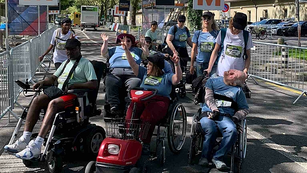 Freiwillige Mitarbeitende im Einsatz