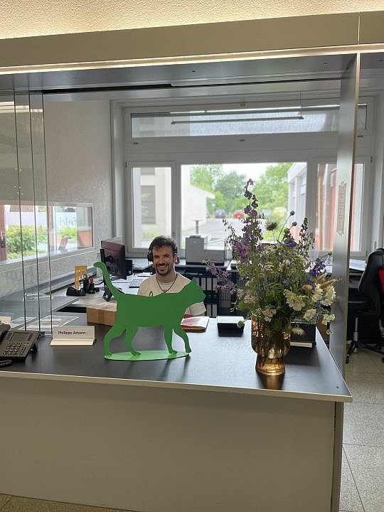 Kater Urban der Quartierpost zu Besuch in der Stiftung Rossfeld