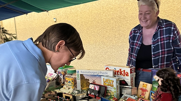 2025 Spendenbazar mit Samichlaus