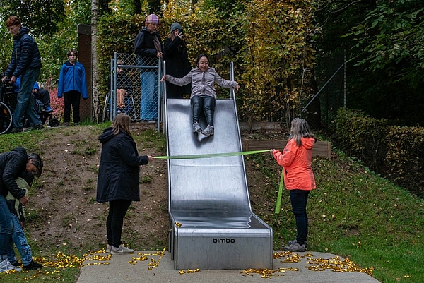 Einweihung inklusive Rutschbahn