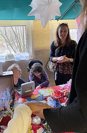 Spenden Bazar mit Samichlaus 2023