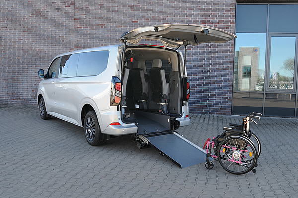 Warpel Bruns Ford Custom V710