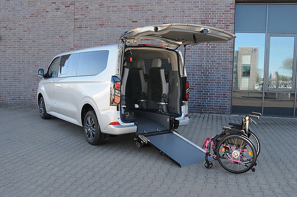 Warpel Bruns Ford Custom V710